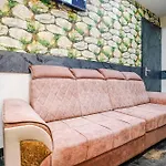 Fabhotel Riza International