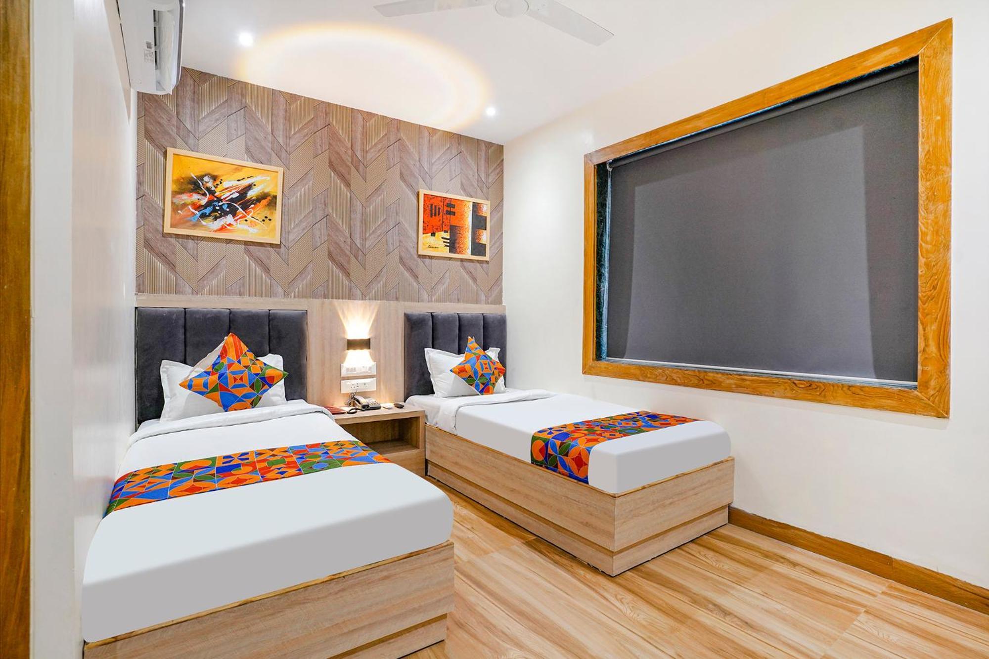 Hotel Fabhotel Riza International 3*
