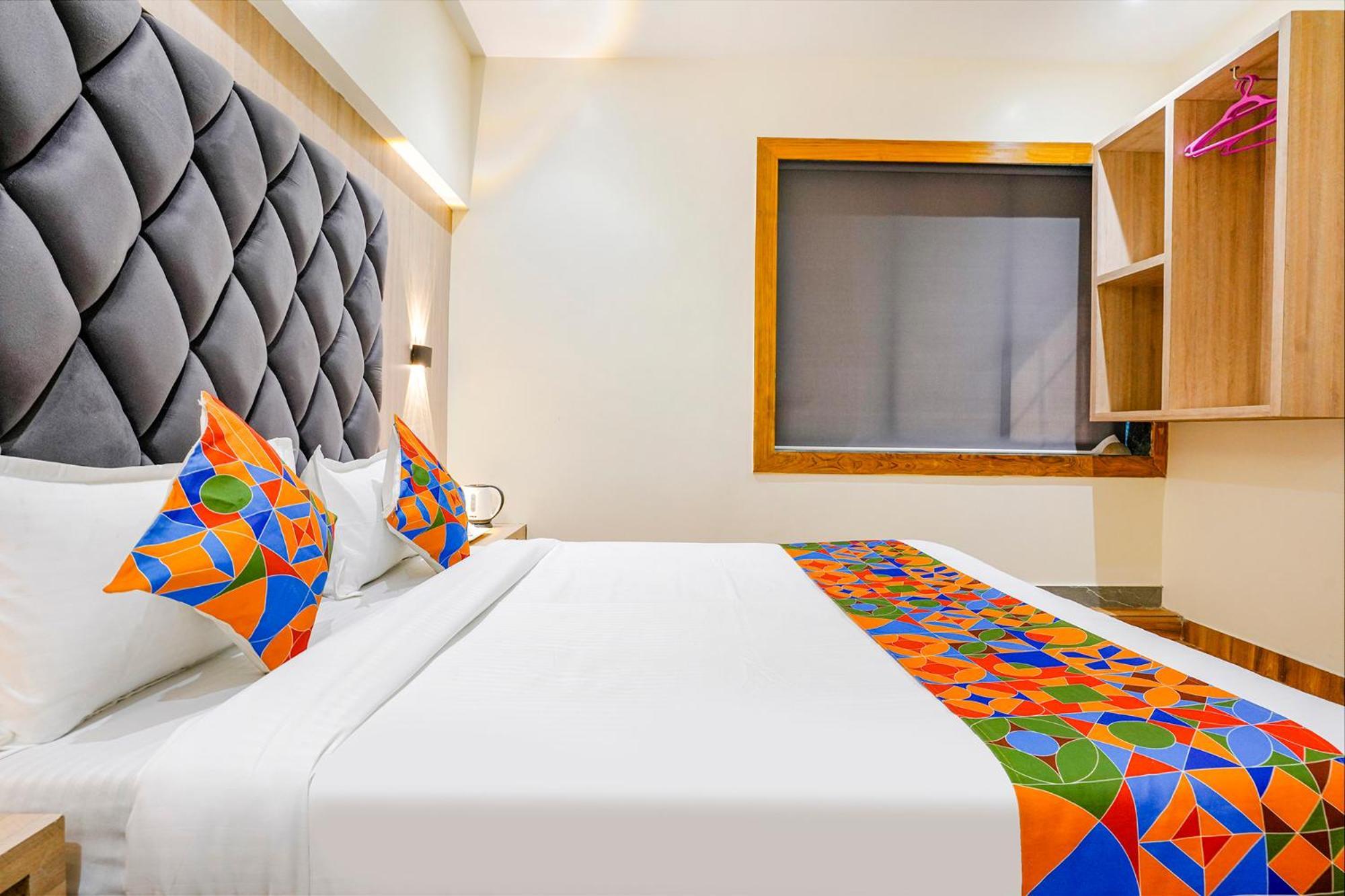 Hotel Fabhotel Riza International Mumbai